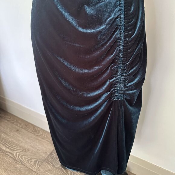 Laundry by Shelli Segal Green Velvet  Midi Skirt Womens M NWOT - Picture 6 of 6
